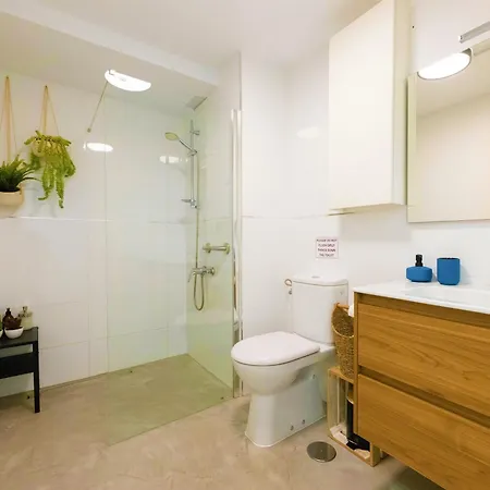 Beautiful One Bedroom Ground Floor - Veraluna Apartment