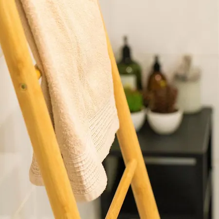 Apartment Beautiful One Bedroom Ground Floor - Veraluna