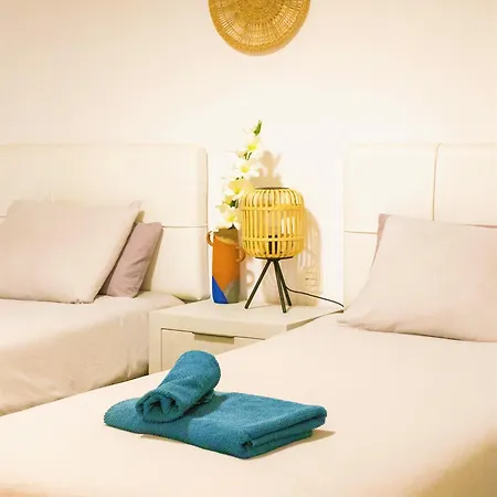 Beautiful One Bedroom Ground Floor - Veraluna * Tias