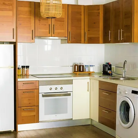 Beautiful One Bedroom Ground Floor - Veraluna *